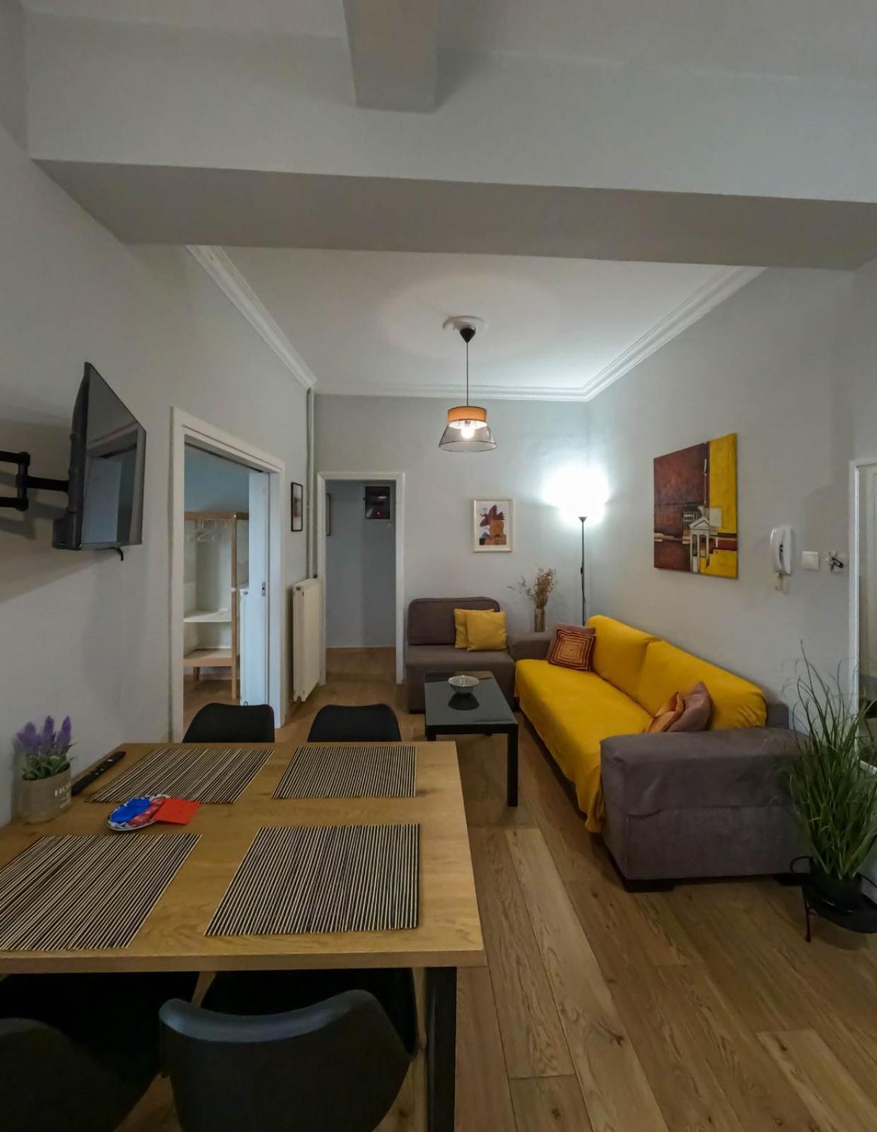 Comfortable Apt, Next To Archeological Museum! Athén Kültér fotó